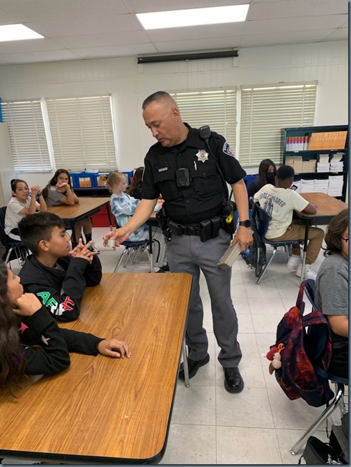CAREER DAY AT TOM LEA ELEMENTARY (4)